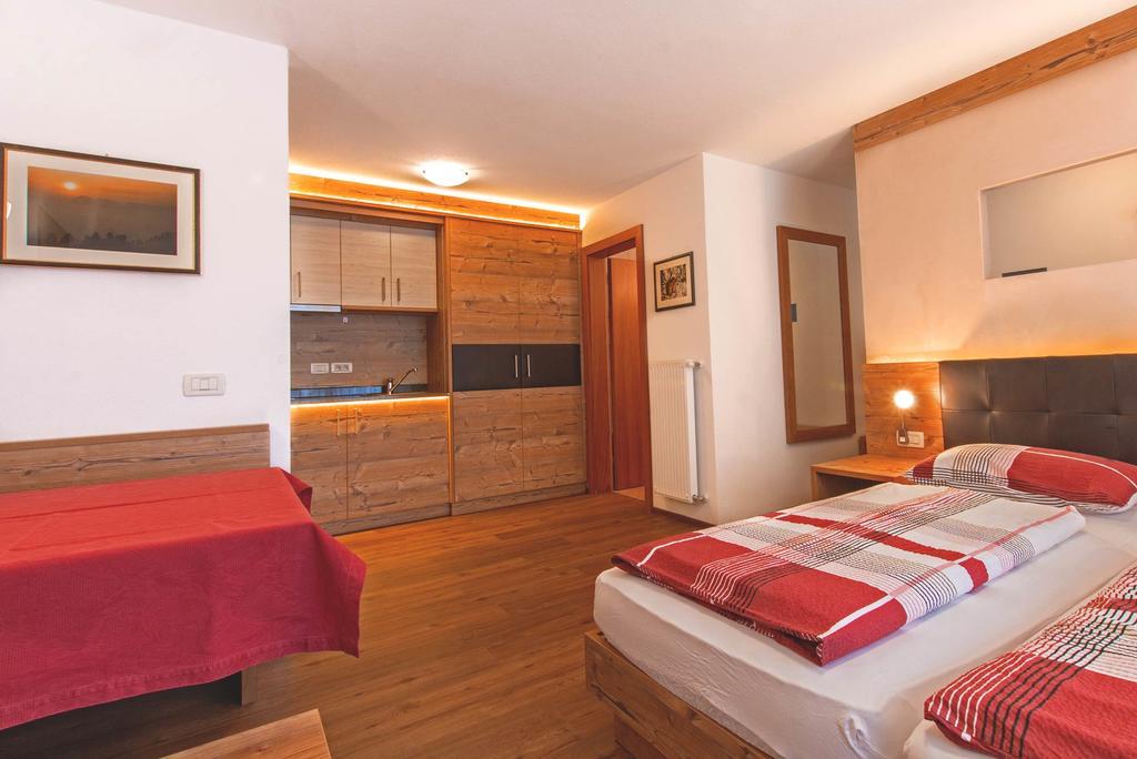 סאן קאסיאנו Residence Araldina חדר תמונה